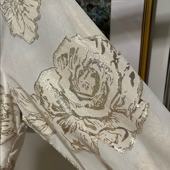 ANTONIO MELANI Cream and Gold Long Sleeve Dress - Picture 6 of 9